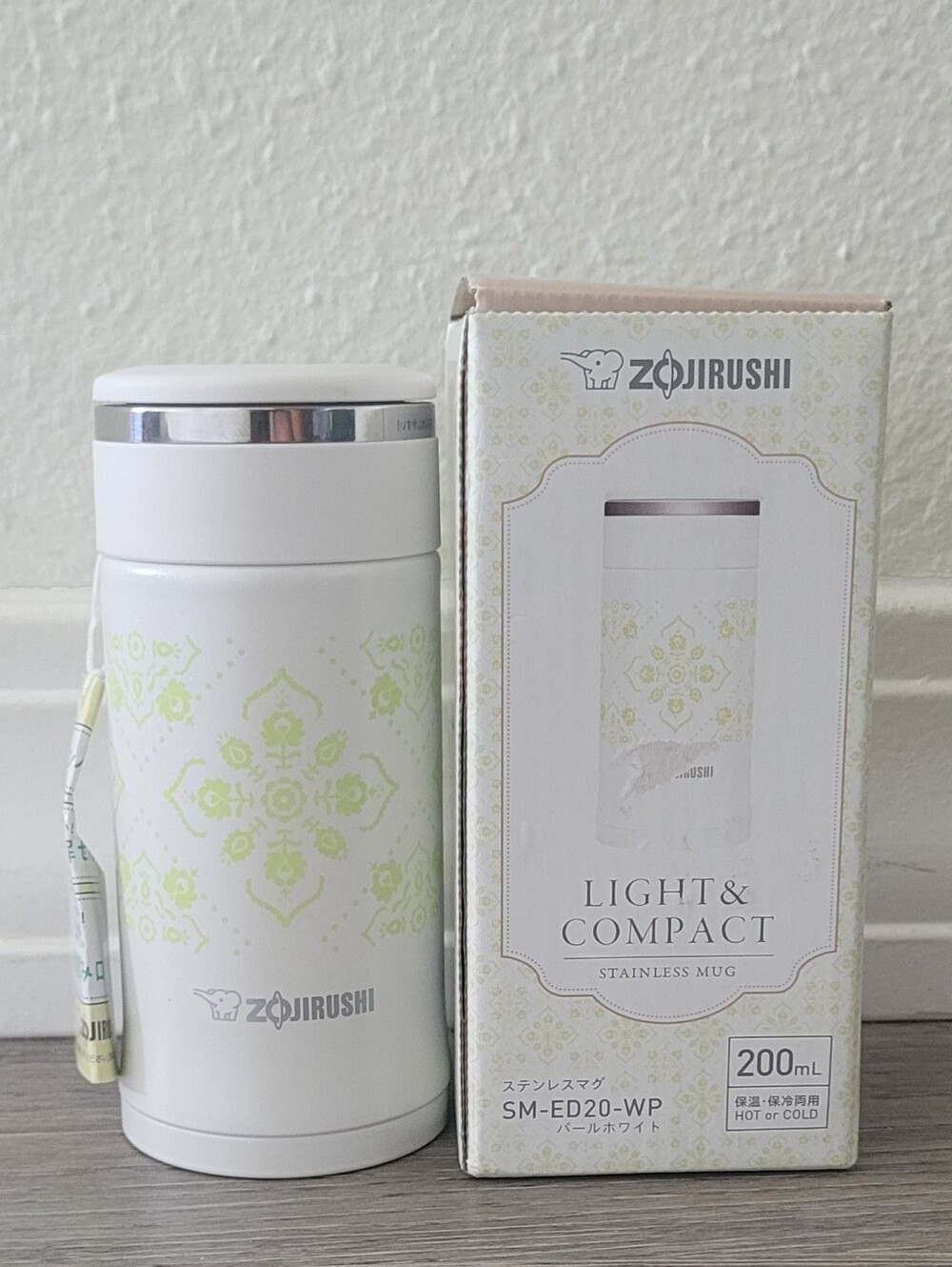 Zojirushi Light & Compact Stainless Mug 200 mL (Model: SM-ED20-WP), New